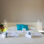 לינה וארוחת בוקר Simius Bay