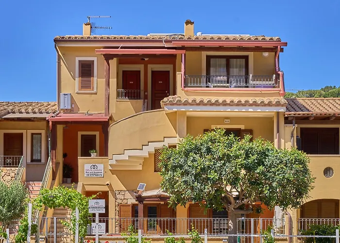 Couette-café Simius Bay 3*