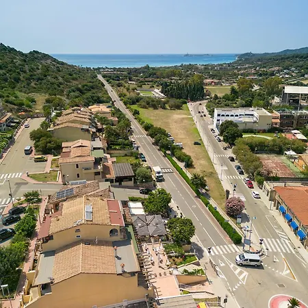 Simius Bay *