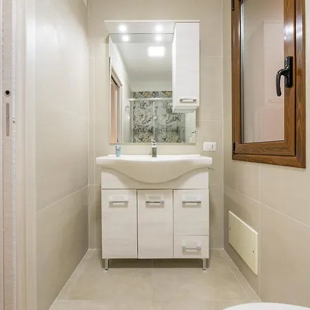 Simius Bay فيلاّسيمِيوس